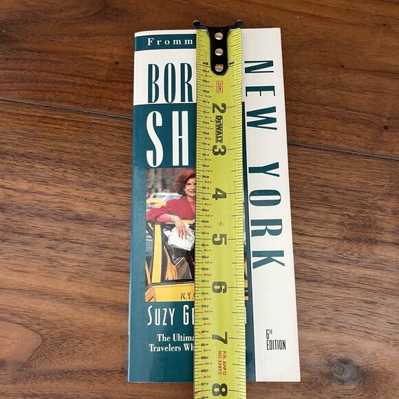 Born to Shop New York: The Ultimate Guide for Travelers Who Love to Shop 6th Ed. - Picture 7 of 9